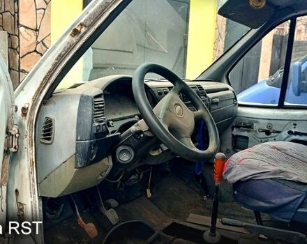 Белый ГАЗ Газель, объемом двигателя 2.3 л и пробегом 123 тыс. км за 1600 $, фото 4 на Automoto.ua