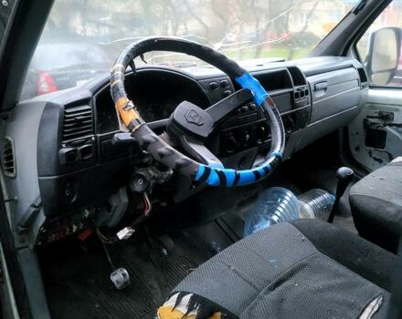 Белый ГАЗ Газель, объемом двигателя 2.3 л и пробегом 300 тыс. км за 1300 $, фото 2 на Automoto.ua