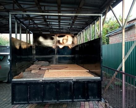 Белый ГАЗ Газель, объемом двигателя 2.5 л и пробегом 200 тыс. км за 3700 $, фото 7 на Automoto.ua