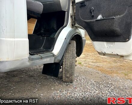 Белый ГАЗ Газель, объемом двигателя 2.3 л и пробегом 190 тыс. км за 3600 $, фото 7 на Automoto.ua