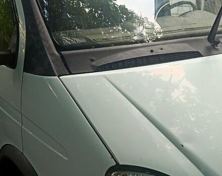 Белый ГАЗ Газель, объемом двигателя 2.5 л и пробегом 100 тыс. км за 2600 $, фото 2 на Automoto.ua