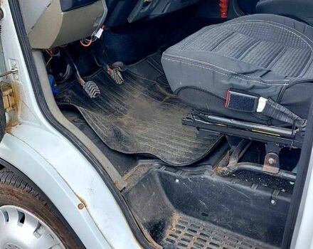 Белый ГАЗ Газель, объемом двигателя 2.5 л и пробегом 340 тыс. км за 5000 $, фото 2 на Automoto.ua