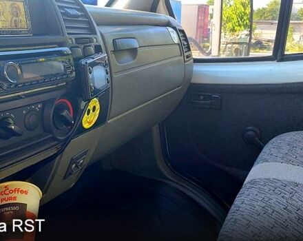 Белый ГАЗ Газель, объемом двигателя 2.5 л и пробегом 250 тыс. км за 4250 $, фото 6 на Automoto.ua