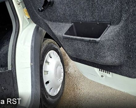 Белый ГАЗ Газель, объемом двигателя 2.9 л и пробегом 136 тыс. км за 6200 $, фото 4 на Automoto.ua