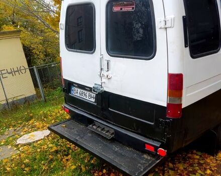 Белый ГАЗ Газель, объемом двигателя 2.9 л и пробегом 150 тыс. км за 1000 $, фото 2 на Automoto.ua