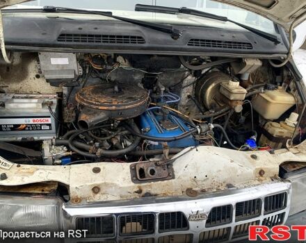 Белый ГАЗ Газель, объемом двигателя 2.4 л и пробегом 88 тыс. км за 1400 $, фото 1 на Automoto.ua