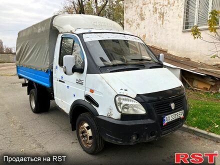 Белый ГАЗ Газель, объемом двигателя 2.3 л и пробегом 200 тыс. км за 1800 $, фото 1 на Automoto.ua