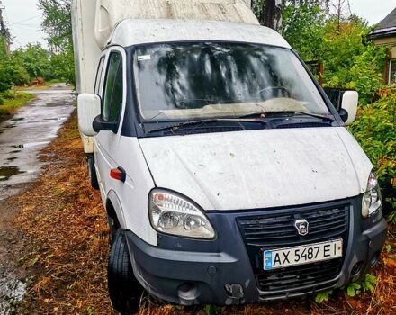 Белый ГАЗ Газель, объемом двигателя 2.4 л и пробегом 300 тыс. км за 2600 $, фото 1 на Automoto.ua