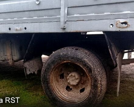 Бежевый ГАЗ Газель, объемом двигателя 2.4 л и пробегом 200 тыс. км за 1550 $, фото 1 на Automoto.ua