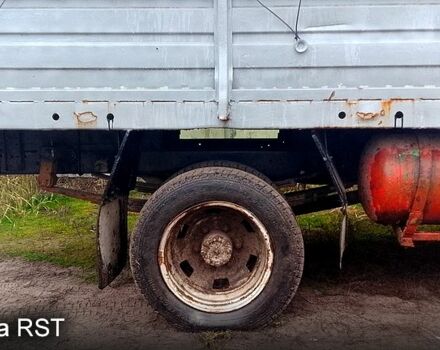 Бежевый ГАЗ Газель, объемом двигателя 2.4 л и пробегом 200 тыс. км за 1550 $, фото 4 на Automoto.ua