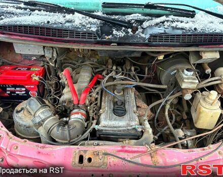 Червоний ГАЗ Газель, об'ємом двигуна 2.4 л та пробігом 350 тис. км за 700 $, фото 6 на Automoto.ua