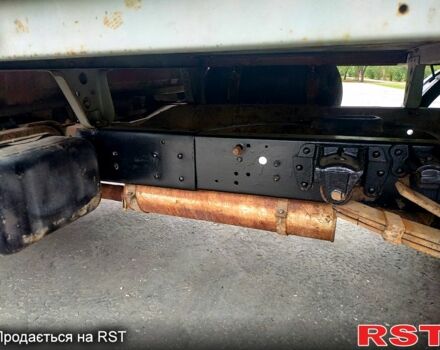 Красный ГАЗ Газель, объемом двигателя 2.5 л и пробегом 180 тыс. км за 3100 $, фото 7 на Automoto.ua