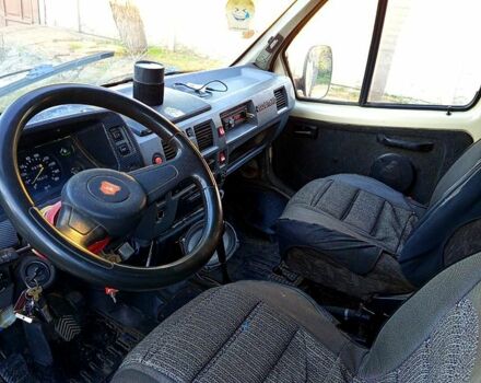 ГАЗ Газель, объемом двигателя 2.4 л и пробегом 200 тыс. км за 1500 $, фото 1 на Automoto.ua
