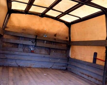 Серый ГАЗ Газель, объемом двигателя 2.4 л и пробегом 303 тыс. км за 1800 $, фото 5 на Automoto.ua