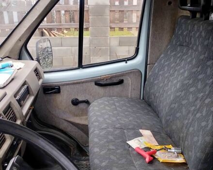 Серый ГАЗ Газель, объемом двигателя 2.4 л и пробегом 303 тыс. км за 1800 $, фото 6 на Automoto.ua