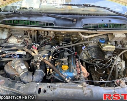 Зеленый ГАЗ РУТА, объемом двигателя 2.5 л и пробегом 150 тыс. км за 2000 $, фото 9 на Automoto.ua