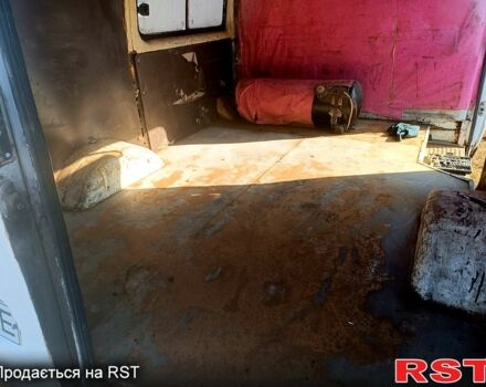 Белый ГАЗ Соболь, объемом двигателя 2.3 л и пробегом 200 тыс. км за 1450 $, фото 9 на Automoto.ua