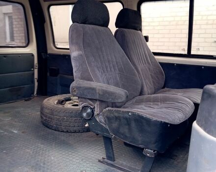 Білий ГАЗ Соболь, об'ємом двигуна 2.3 л та пробігом 188 тис. км за 1770 $, фото 6 на Automoto.ua