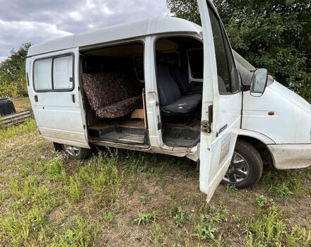 Белый ГАЗ Соболь, объемом двигателя 2.3 л и пробегом 82 тыс. км за 1400 $, фото 4 на Automoto.ua