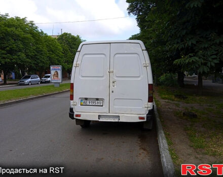 Белый ГАЗ Соболь, объемом двигателя 2.3 л и пробегом 200 тыс. км за 1900 $, фото 2 на Automoto.ua