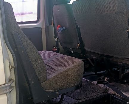 Білий ГАЗ Соболь, об'ємом двигуна 2.3 л та пробігом 358 тис. км за 2000 $, фото 12 на Automoto.ua