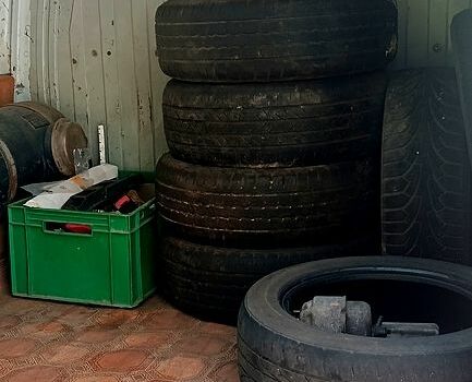 Білий ГАЗ Соболь, об'ємом двигуна 2.3 л та пробігом 358 тис. км за 2000 $, фото 2 на Automoto.ua