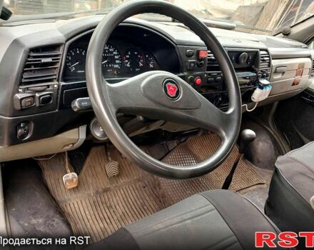 Белый ГАЗ Соболь, объемом двигателя 2.5 л и пробегом 246 тыс. км за 1440 $, фото 1 на Automoto.ua