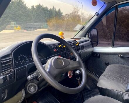 Білий ГАЗ Соболь, об'ємом двигуна 2.5 л та пробігом 190 тис. км за 3500 $, фото 7 на Automoto.ua