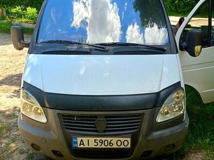 Белый ГАЗ Соболь, объемом двигателя 2.3 л и пробегом 145 тыс. км за 1800 $, фото 1 на Automoto.ua