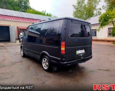 Черный ГАЗ Соболь, объемом двигателя 2.4 л и пробегом 250 тыс. км за 1350 $, фото 2 на Automoto.ua