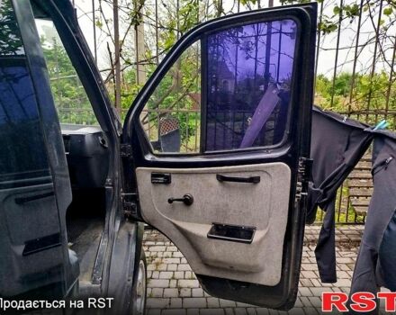 Черный ГАЗ Соболь, объемом двигателя 2.4 л и пробегом 250 тыс. км за 1350 $, фото 7 на Automoto.ua