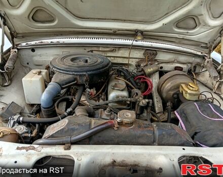 Белый ГАЗ Волга, объемом двигателя 2.4 л и пробегом 100 тыс. км за 950 $, фото 6 на Automoto.ua