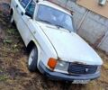 Белый ГАЗ Волга, объемом двигателя 2.4 л и пробегом 350 тыс. км за 250 $, фото 1 на Automoto.ua