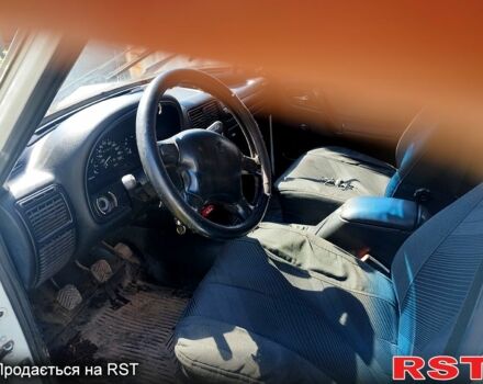 Белый ГАЗ Волга, объемом двигателя 2.4 л и пробегом 200 тыс. км за 1200 $, фото 4 на Automoto.ua