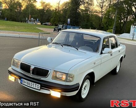 Белый ГАЗ Волга, объемом двигателя 2.4 л и пробегом 21 тыс. км за 3000 $, фото 1 на Automoto.ua