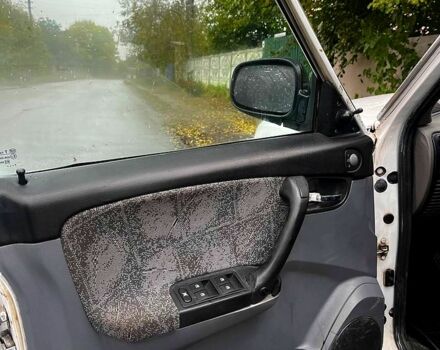 Білий ГАЗ Волга, об'ємом двигуна 2.4 л та пробігом 316 тис. км за 900 $, фото 2 на Automoto.ua