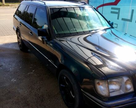 Белый ГАЗ Волга, объемом двигателя 2 л и пробегом 150 тыс. км за 1000 $, фото 12 на Automoto.ua