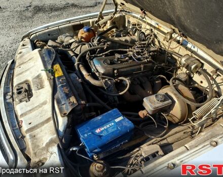 Білий ГАЗ Волга, об'ємом двигуна 2.4 л та пробігом 229 тис. км за 800 $, фото 9 на Automoto.ua