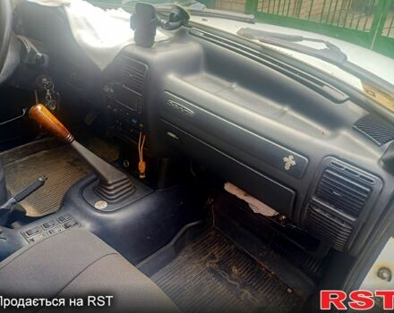 Білий ГАЗ Волга, об'ємом двигуна 2.3 л та пробігом 76 тис. км за 2100 $, фото 5 на Automoto.ua