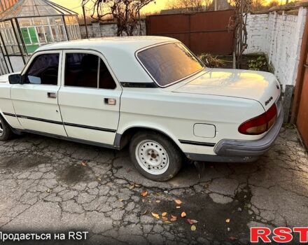 Белый ГАЗ Волга, объемом двигателя 2.5 л и пробегом 103 тыс. км за 1420 $, фото 1 на Automoto.ua