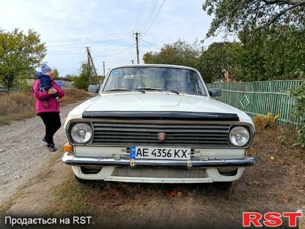 ГАЗ Волга 1987 в Каменское - Днепродзержинск на Automoto.ua Белый ГАЗ Волга, объемом двигателя 2.4 л и пробегом 100 тыс. км за 950 $, фото 1 на Automoto.ua