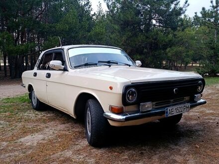 Белый ГАЗ Волга, объемом двигателя 2.4 л и пробегом 60 тыс. км за 1300 $, фото 1 на Automoto.ua