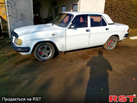 Белый ГАЗ Волга, объемом двигателя 2.4 л и пробегом 253 тыс. км за 2300 $, фото 1 на Automoto.ua