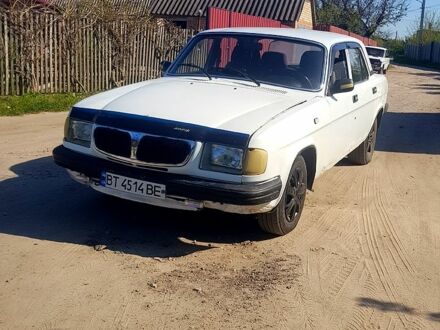 Белый ГАЗ Волга, объемом двигателя 2.4 л и пробегом 200 тыс. км за 500 $, фото 1 на Automoto.ua