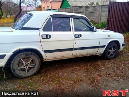 Белый ГАЗ Волга, объемом двигателя 2.4 л и пробегом 250 тыс. км за 950 $, фото 1 на Automoto.ua