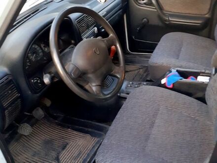 ГАЗ Волга 2003 в Николаеве на Automoto.ua Белый ГАЗ Волга, объемом двигателя 23 л и пробегом 0 тыс. км за 960 $, фото 1 на Automoto.ua