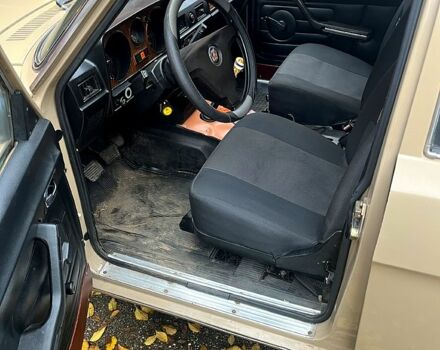 Бежевый ГАЗ Волга, объемом двигателя 2.4 л и пробегом 100 тыс. км за 850 $, фото 4 на Automoto.ua