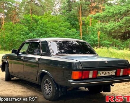Черный ГАЗ Волга, объемом двигателя 2.4 л и пробегом 250 тыс. км за 1070 $, фото 3 на Automoto.ua