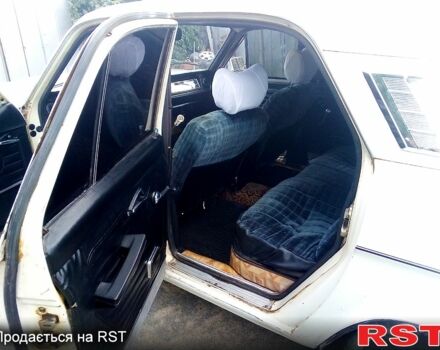 ГАЗ Волга, объемом двигателя 2.4 л и пробегом 300 тыс. км за 1152 $, фото 5 на Automoto.ua