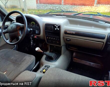 ГАЗ Волга, об'ємом двигуна 2.4 л та пробігом 200 тис. км за 950 $, фото 4 на Automoto.ua